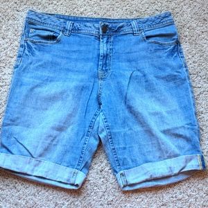 Faded Glory Light  Wash Rolled Denim Bermuda Shorts